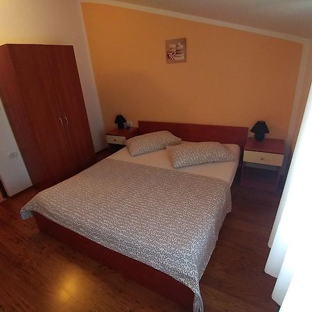 Guest House Ilic Loborika Экстерьер фото