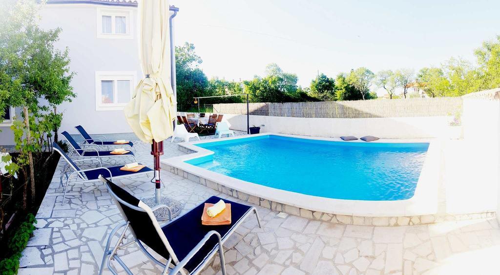 Guest House Ilic Loborika Экстерьер фото