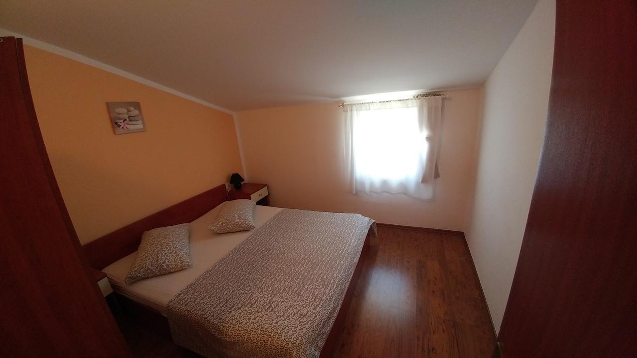 Guest House Ilic Loborika Экстерьер фото